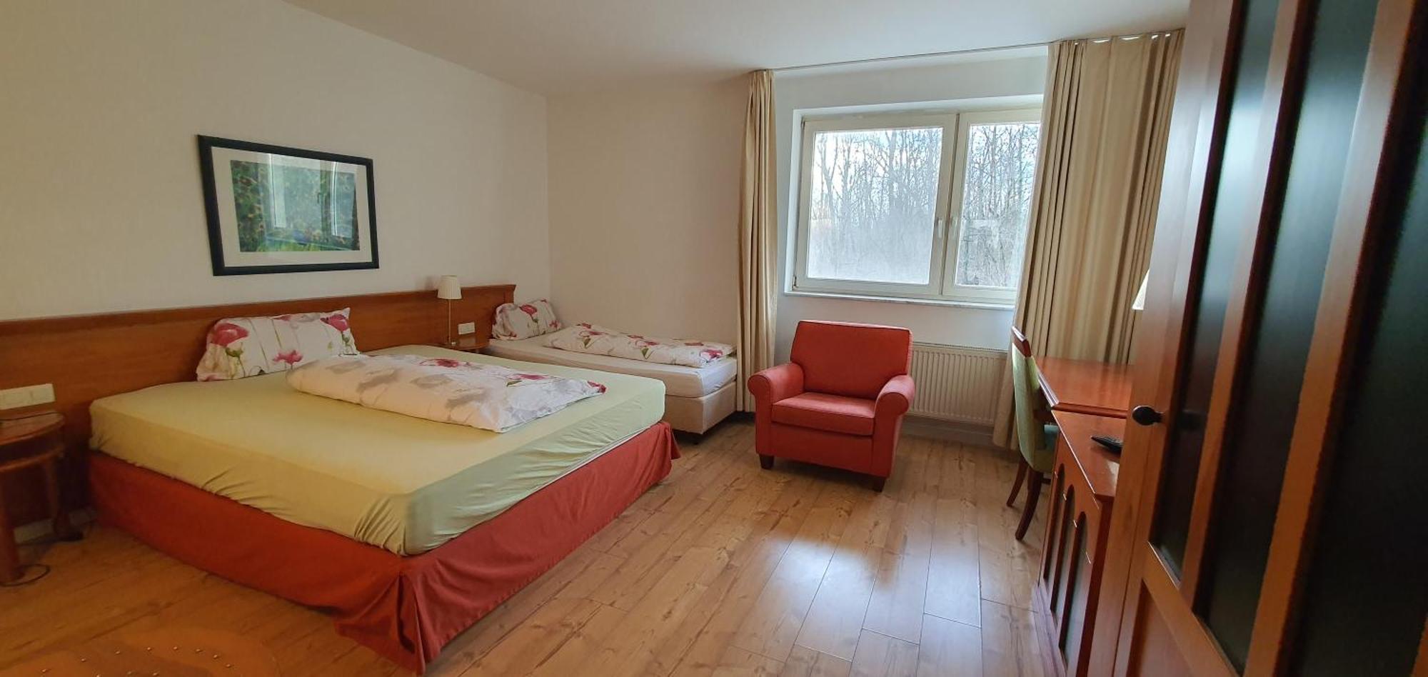 Floersheimer Hof Floersheim am Main Extérieur photo